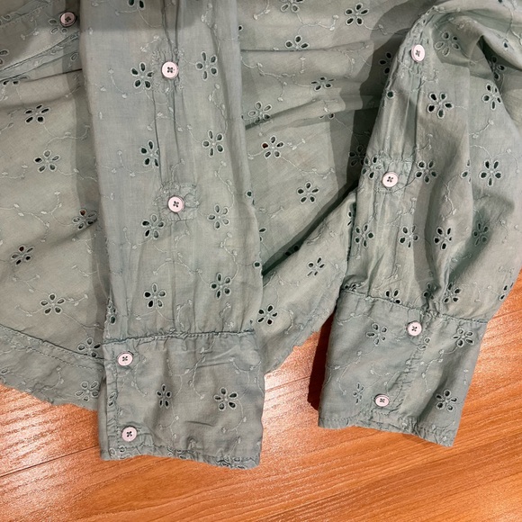 We The Free Light Green Eyelet Button Down Shirt Size XS-S/TP - Picture 7 of 12